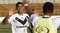 La dura lucha del ariete que se inspira en Paredes en el 'Chago'