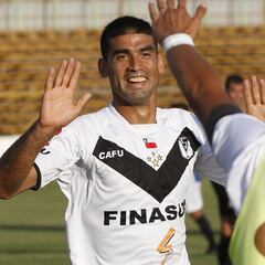 La dura lucha del ariete que se inspira en Paredes en el 'Chago'