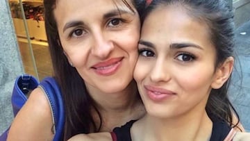 Sara Sálamo desmiente tener retoques estéticos: "Estas bembas son herencia".