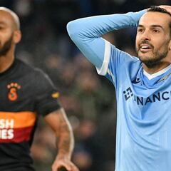 Lazio y Nápoles se clasifican; el Leicester sufre el peor batacazo