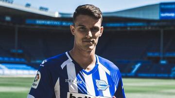 Adri&aacute;n Mar&iacute;h, con el Alav&eacute;s.