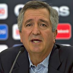 Jorge Vergara ya busca grandes refuerzos para Chivas