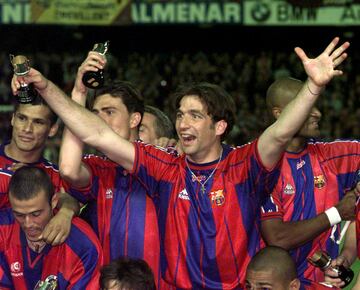 Jugó con el Barcelona la temporada 96/97 y 97/98