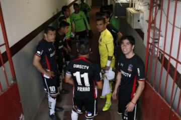 Fútbol, Palestino v Colo Colo.
Decimotercera fecha, Campeonato de Apertura 2015.
El equipo de Colo Colo se reune antes del segundo tiempo del partido de primera división contra Palestino disputado en el estadio Nacional de Santiago, Chile.