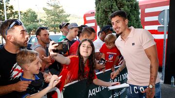 Giménez, en la llegada del Atlético a San Rafael.