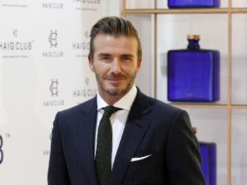 El futbolista inglés no pudo participar en la película inglesa 'Quiero ser como Beckham' debido a una lesión, pero participó en la serie británica 'Only Fools and Horses'. Su último cameo ha sido en el film 'Operación U.N.C.L.E.'.