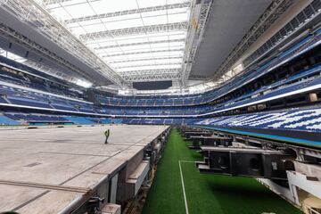 Las planchas que permiten guardar el césped en el hipogeo es uno de los elementos estrella de la remodelación del Bernabéu. El conjunto blanco ha publicado nuevas fotografías de dichas planchas para ver los entresijos del mecanismo.