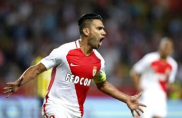 Falcao asiste, anota y se va ovacionado ante Fenerbahce