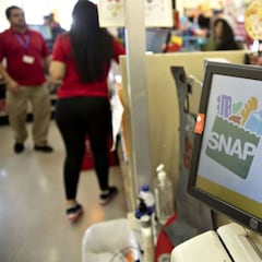 Qué es la tarjeta EBT y quién puede solicitarla