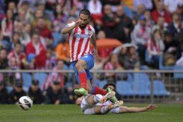 Arda Turan luce nuevo corte de pelo.