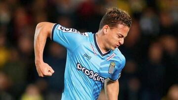 Cristian Benavente celebra un gol con el Sporting Charleroi.