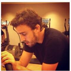 Alonso entrena en el gimnasio a tres días del GP de China