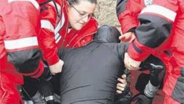 <b>HAZAÑA. </b>David Meca dio el último aliento para llegar a la playa de San Antonio.