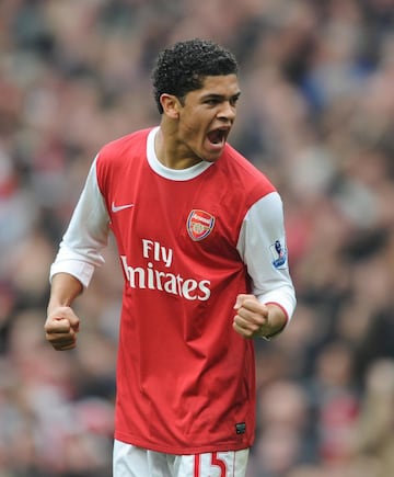 El ex Arsenal, se encuentra sin club, a sus 31 a?os esta valuado en 2 millones.