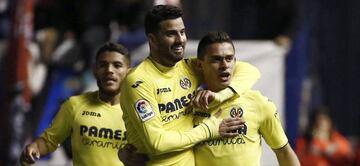 Santos Borré celebra su gol.