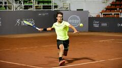 El chileno admirador de Tsitsipas que dio la gran sorpresa en el Challenger de Santiago