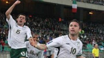 <b>SORPRESA.</b> Irlanda, liderada por Robbie Keane, ha sorprendido a Italia.