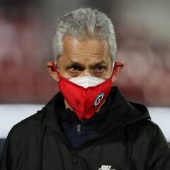 Rueda alaba a los históricos de la Roja: "Fue un partido redondo"