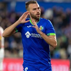 Borja Mayoral: más fuera que dentro pero no a cualquier precio