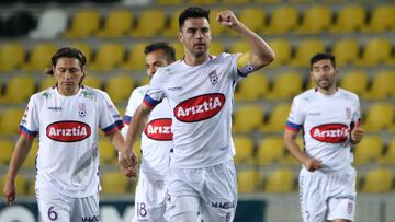 Melipilla celebrando un gol. 