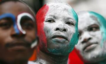 Color en las gradas de la Copa de ?frica