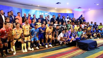 En medio de la polémica, el INDES y Yamil Bukele presentaron este lunes la Liga Nacional de Fútbol de El Salvador, misma que contará con 14 equipos.