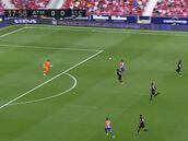 La tremenda falla del arquero de Elche que favoreció al Atleti