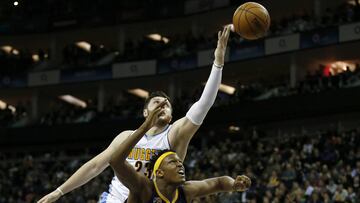 Britain Basketball - Denver Nuggets v Indiana Pacers - NBA Global Games London 2017 - The 02 Arena, London, England - 12/1/17 Indiana Pacers&#039; Myles Turner and Denver Nuggets&#039; Jusuf Nurkic in action Reuters / Matthew Childs Livepic EDITORIAL USE ONLY.