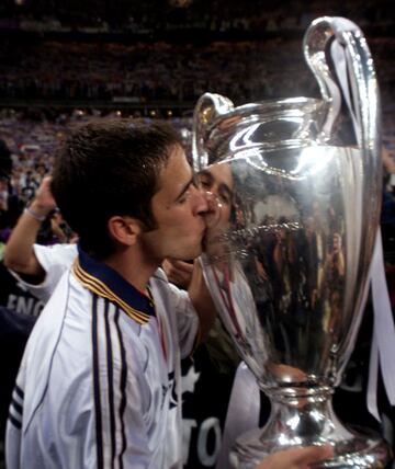 Ha jugado 144 partidos en los que lleg¨® a anotar 71 goles. Adem¨¢s de jugar la Champions League con el Real Madrid, tambi¨¦n jug¨® varios partidos con el Schalke 04.
