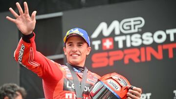 Marc Márquez en el podio del esprint en Austria.