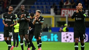 Van Dijk justifica rotación y pone de ejemplo la suplencia de Díaz