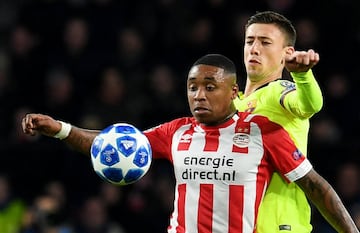 Steven Bergwijn y Clement Lenglet.