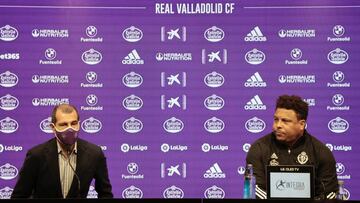 Ronaldo Nazário, presidente del Real Valladolid, y David Espinar, director del gabinete de presidencia del club.