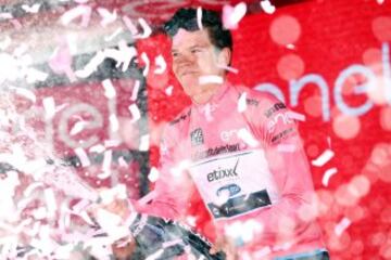 El luxemburgu¨¦s Bob Jungels se viste de rosa en la d¨¦cima etapa del Giro.