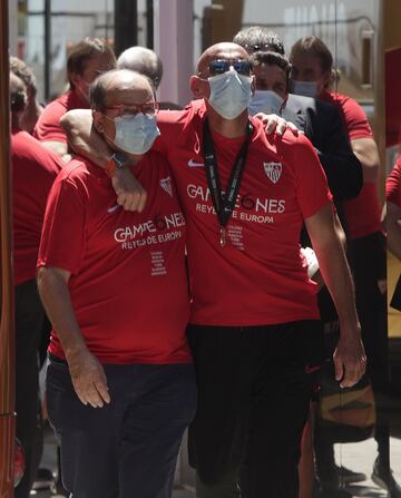 José Castro Carmona junto a Monchi, Director General Deportivo del Sevilla Fútbol Club.