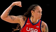 Brittney Griner juega baloncesto por primera vez en 10 meses