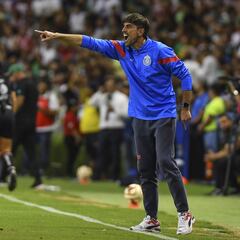 Paunovic empatado en puntos con los mejores torneos de Almeyda