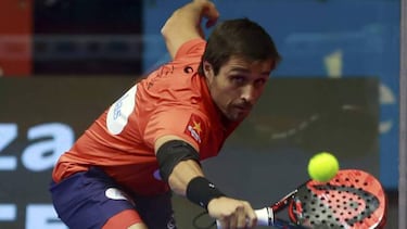 Los 5 golpes imprescindibles en el pádel