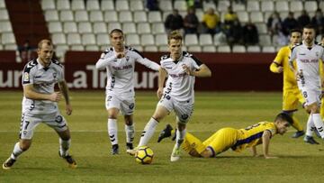 Albacete 2-0 Alcorcón.