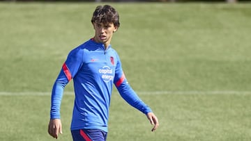 João, en un entrenamiento del Atlético.