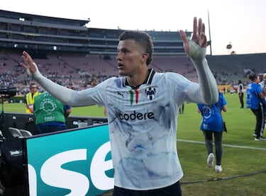 ¡En Rayados suena el celular! Buscan a sus jugadores tras Mundial de Clubes