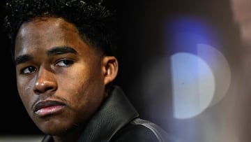 Olympique Lyonnais� Brazilian forward #09 Endrick takes part in his official presentation press conference at the OL training centre in Decines-Charpieu, in the suburbs of Lyon, central-eastern France, on January 5, 2026. (Photo by OLIVIER CHASSIGNOLE / AFP)