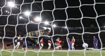 Felipe Pardo hizo gol y asistencia en el Emirates Stadium 