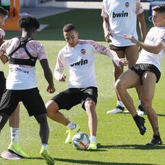 Rodrigo y Coquelin, de vuelta; Celades, silencio por 'coronavirus'