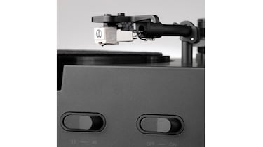 ¿Amante del vinilo? Ikea ha lanzado este tocadiscos de edición limitada que es moderno minimalista y barato