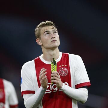 El central con tan sólo 19 años será el encargado de mantener la defensa ordenada ante un Real Madrid que comienza a retomar el poder ofensivo.