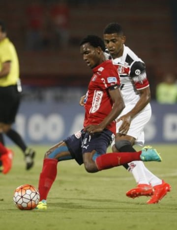 Hechalar y Cortés hicieron los goles para el equipo colombiano en el Atanasio Girardot.