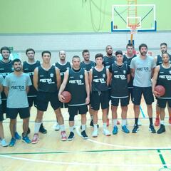 Mumbrú comienza su etapa como entrenador con el Bilbao