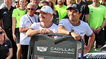Sergio Pérez y Valtteri Bottas en el festejo de Cadillac por acabar la primera carrera del año.