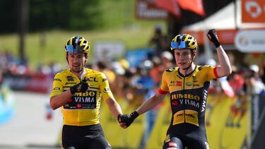 PLATEAU DE SALAISON, FRANCE - JUNE 12: (L-R) Race winner Primoz Roglic of Slovenia Yellow Leader Jersey and stage winner Jonas Vingegaard Rasmussen of Denmark and Team Jumbo - Visma celebrate at finish line during the 74th Criterium du Dauphine 2022 - Stage 8 a 138,8km stage from Saint-Alban-Leysse to Plateau de Salaison 1495m / #WorldTour / #Dauphiné / on June 12, 2022 in Plateau de Salaison, France. (Photo by Dario Belingheri/Getty Images)